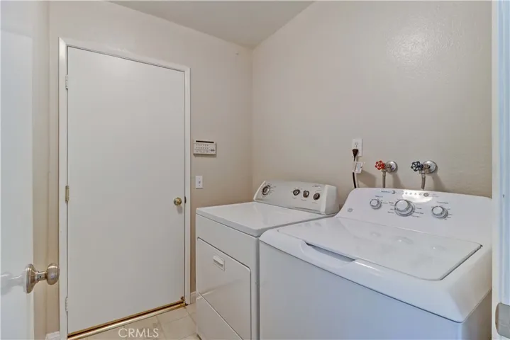 2038 N Redding Way, Upland, California 91784