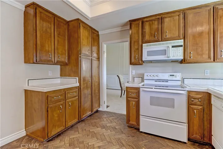2038 N Redding Way, Upland, California 91784