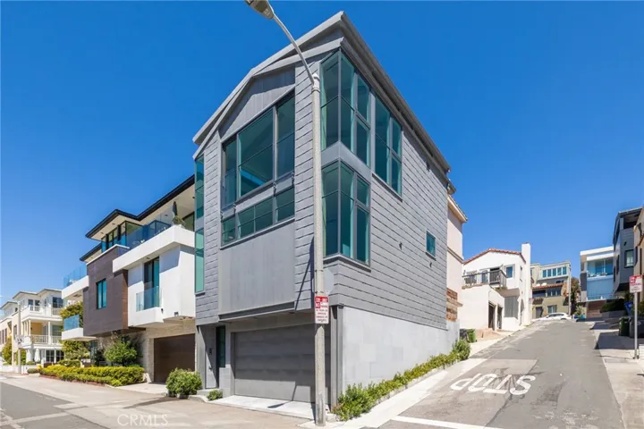 2912 Ocean Drive, Manhattan Beach, California 90266