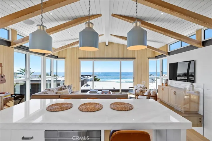 2912 Ocean Drive, Manhattan Beach, California 90266
