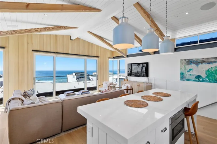 2912 Ocean Drive, Manhattan Beach, California 90266