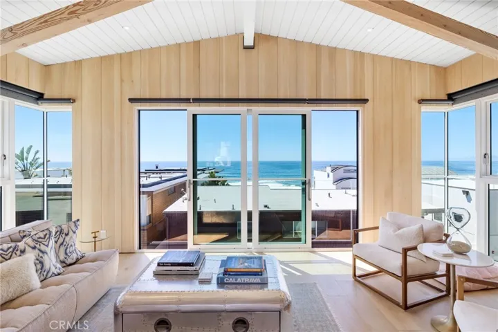 2912 Ocean Drive, Manhattan Beach, California 90266