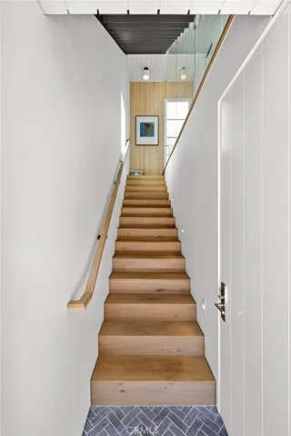 2912 Ocean Drive, Manhattan Beach, California 90266
