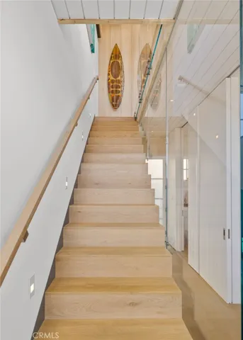 2912 Ocean Drive, Manhattan Beach, California 90266
