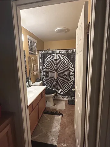 2nd Bathroom