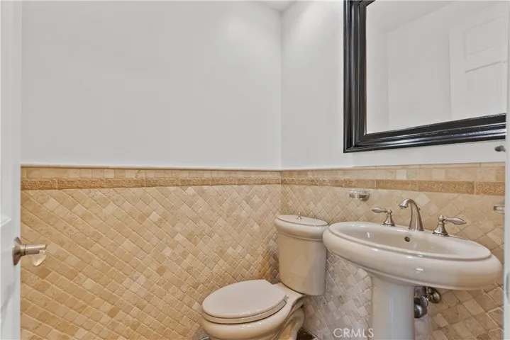 25301 Prado De Los Arboles, Calabasas, California 91302