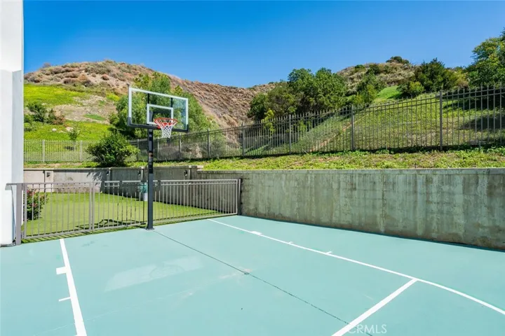 25301 Prado De Los Arboles, Calabasas, California 91302