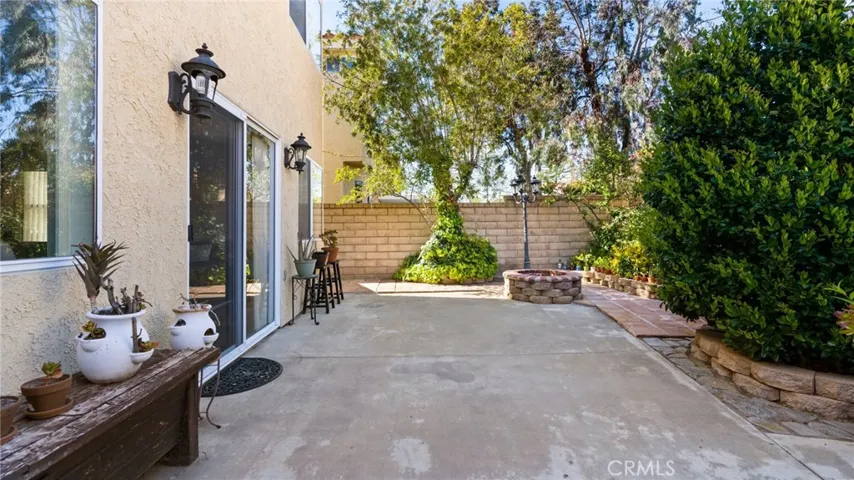 19765 Azure Field Drive, Newhall, California 91321