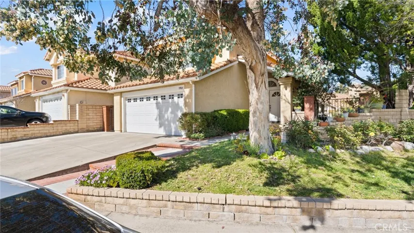 19765 Azure Field Drive, Newhall, California 91321