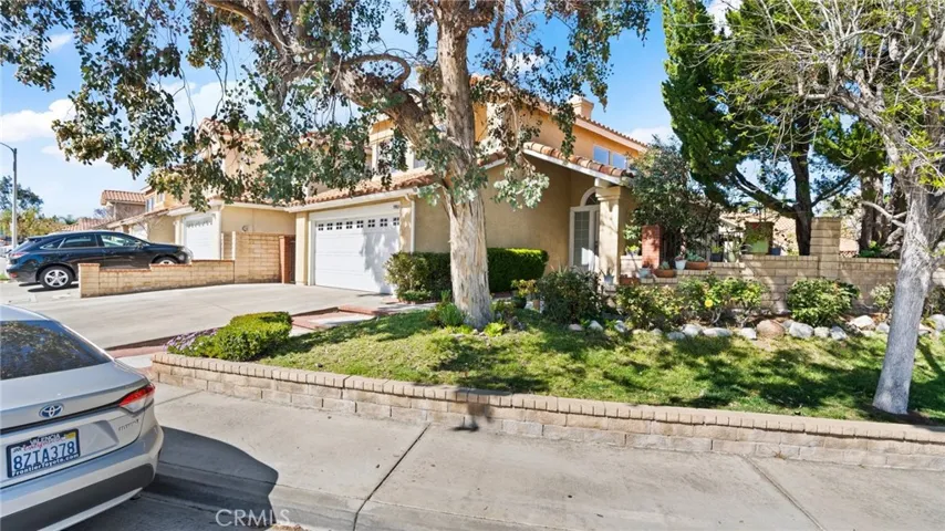 19765 Azure Field Drive, Newhall, California 91321