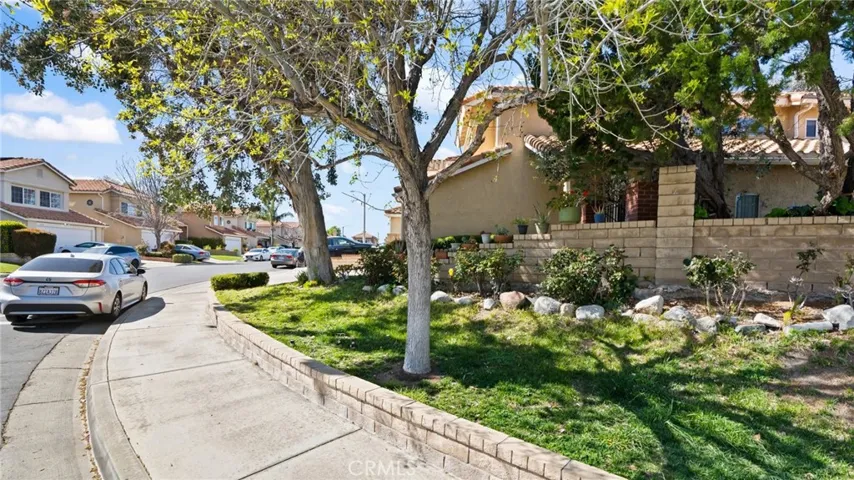 19765 Azure Field Drive, Newhall, California 91321
