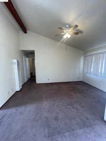 9845 B St, Oakland, California 94603