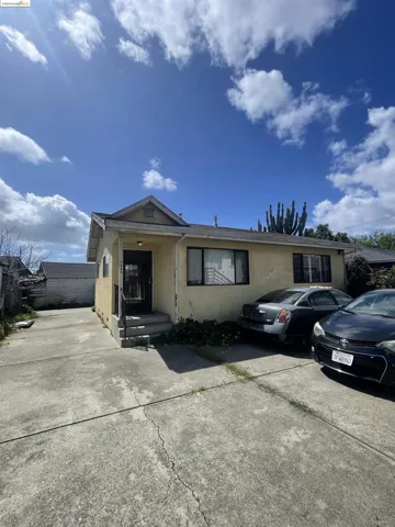 9845 B St, Oakland, California 94603