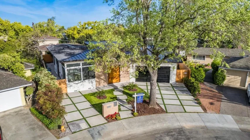 136 Lois Lane, Palo Alto, California 94303