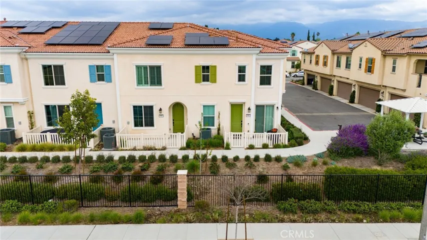 951 W Clover Avenue, Rialto, California 92376