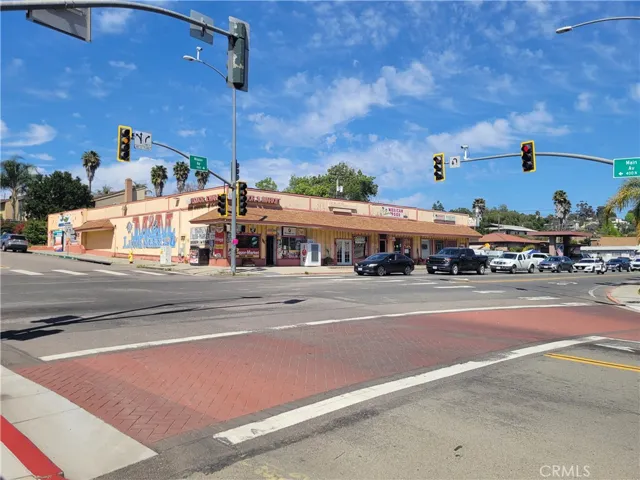 102 E Mission Road, Fallbrook, California 92028