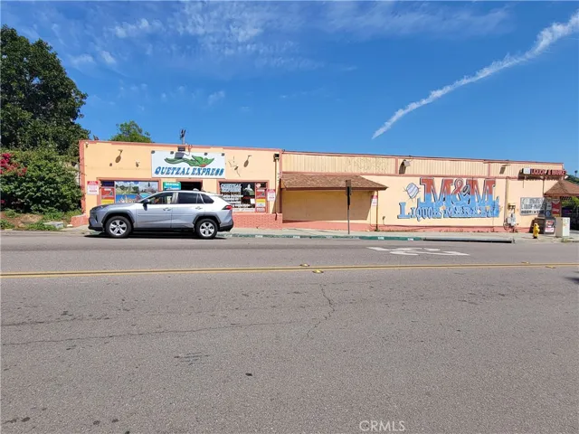 102 E Mission Road, Fallbrook, California 92028