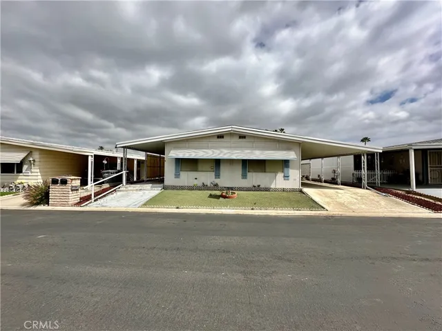 601 N Kirby Street 370, Hemet, California 92545