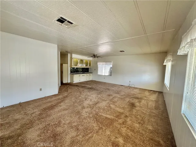 601 N Kirby Street 370, Hemet, California 92545