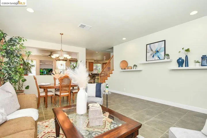 114 Amador Ct, Oakley, California 94561