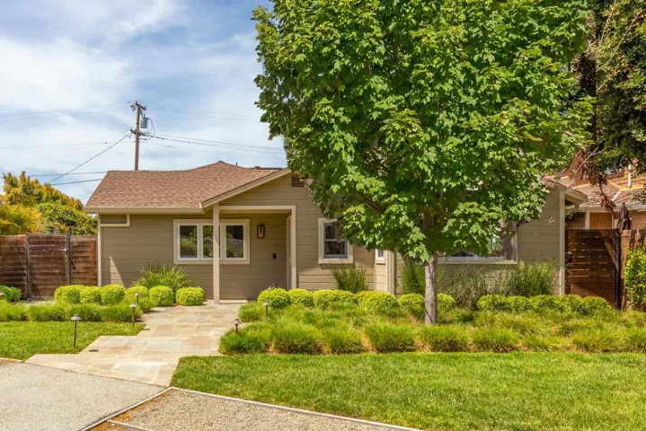 568 Gabilan Street, Los Altos, California 94022