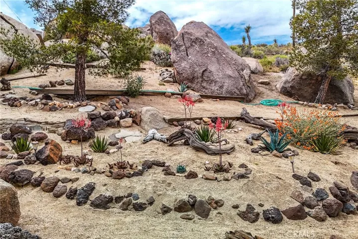 55525 Wood Road, Yucca Valley, California 92284