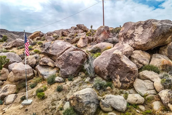 55525 Wood Road, Yucca Valley, California 92284