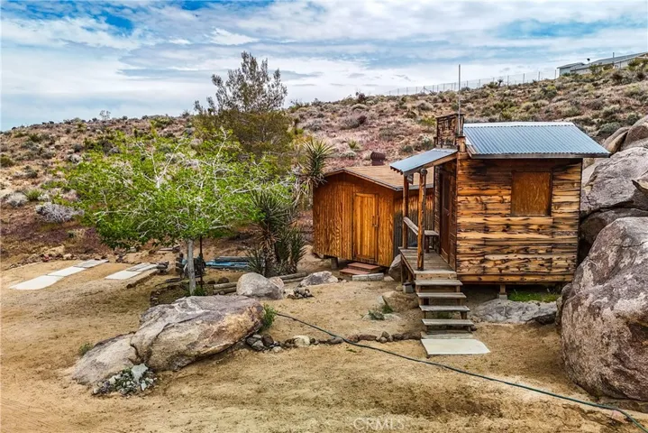 55525 Wood Road, Yucca Valley, California 92284