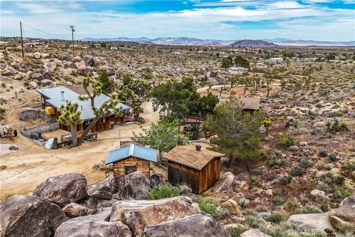 55525 Wood Road, Yucca Valley, California 92284