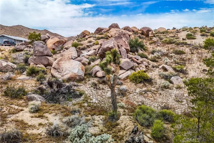 55525 Wood Road, Yucca Valley, California 92284