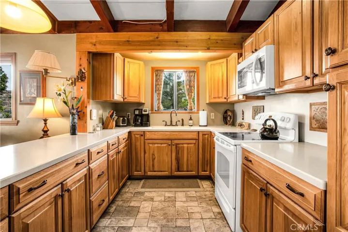 55525 Wood Road, Yucca Valley, California 92284