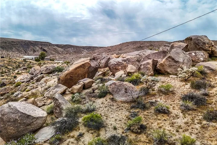 55525 Wood Road, Yucca Valley, California 92284