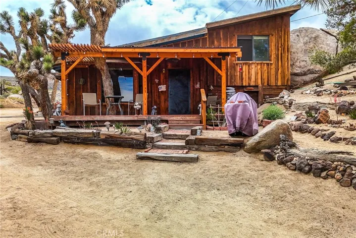 55525 Wood Road, Yucca Valley, California 92284
