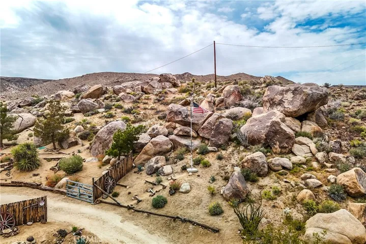 55525 Wood Road, Yucca Valley, California 92284