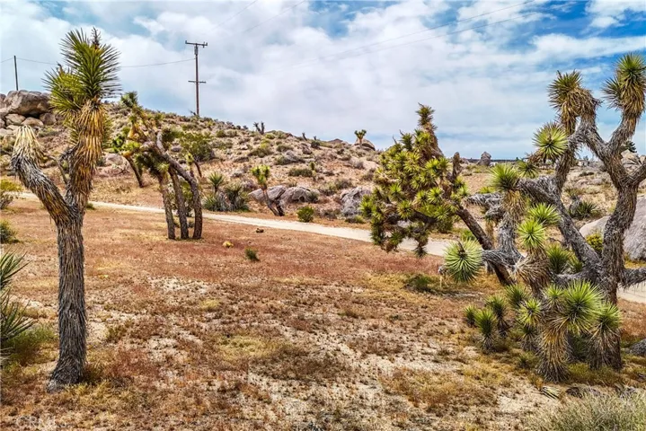 55525 Wood Road, Yucca Valley, California 92284