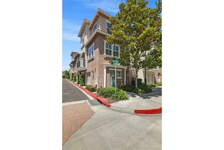 8037 Torino, Stanton, California 90680