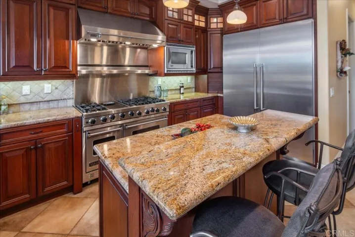 15111 La Plata Court, Ramona, California 92065