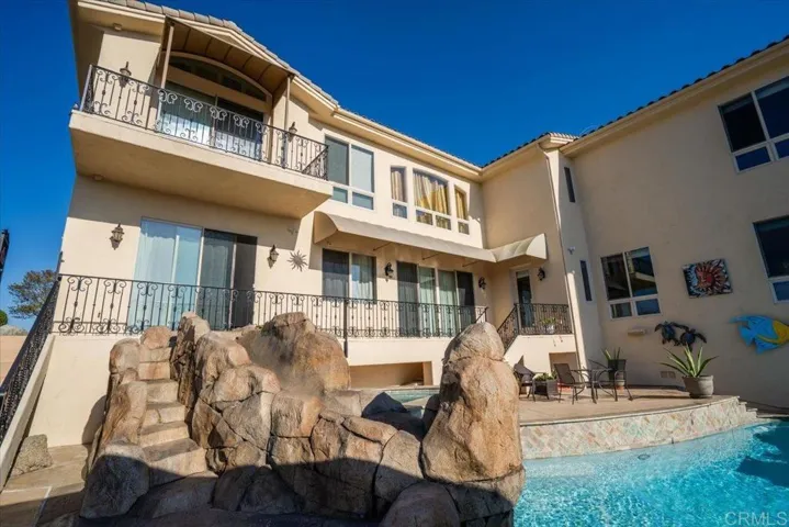 15111 La Plata Court, Ramona, California 92065