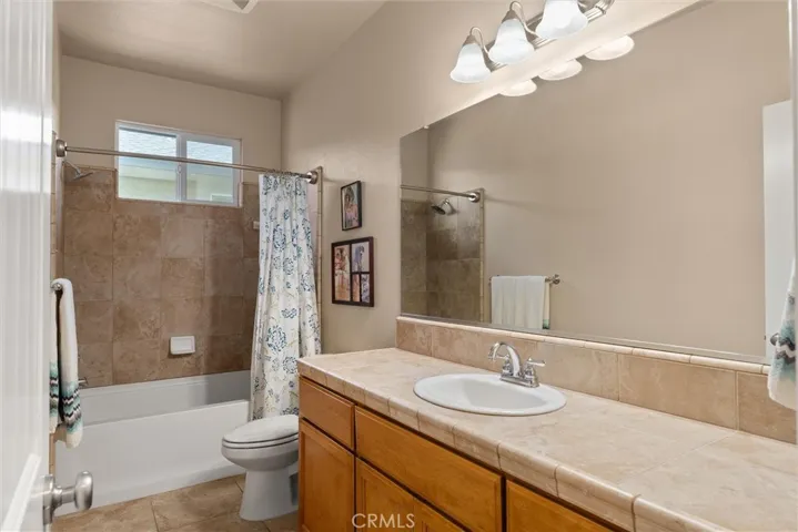 Main bathroom