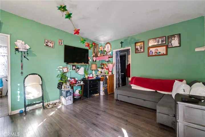3741 S Bentley Avenue, Los Angeles, California 90034