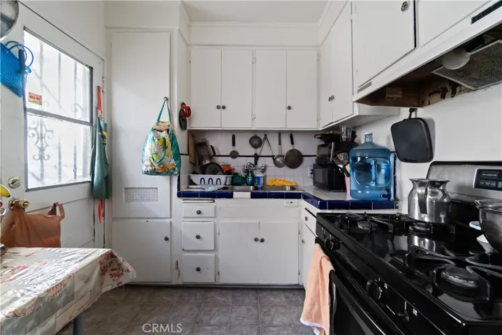 3741 S Bentley Avenue, Los Angeles, California 90034