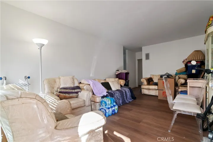 3741 S Bentley Avenue, Los Angeles, California 90034