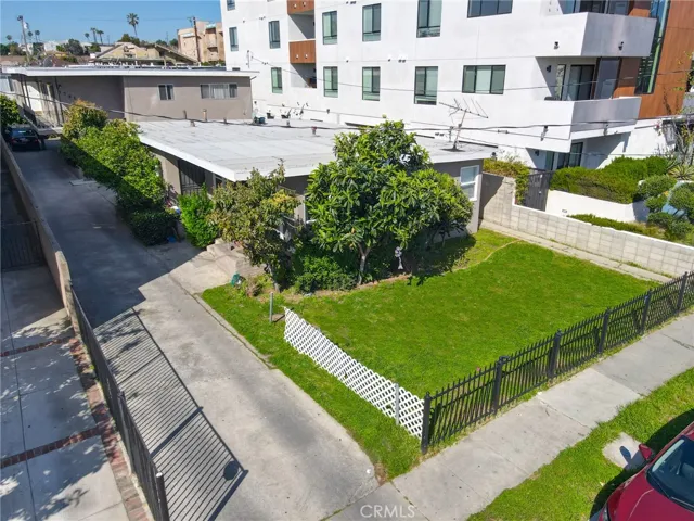 3741 S Bentley Avenue, Los Angeles, California 90034