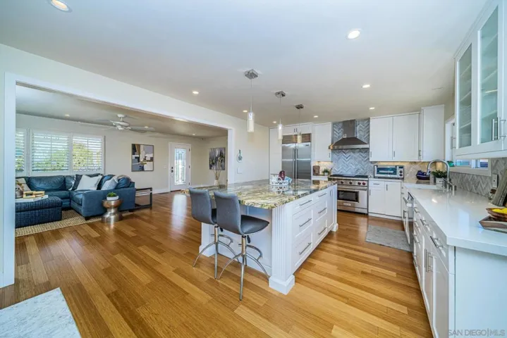 1508 Laurel Rd, Oceanside, California 92054
