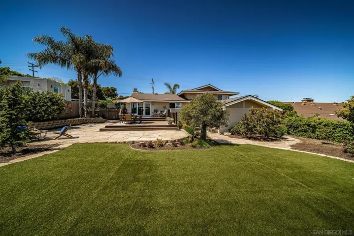 1508 Laurel Rd, Oceanside, California 92054