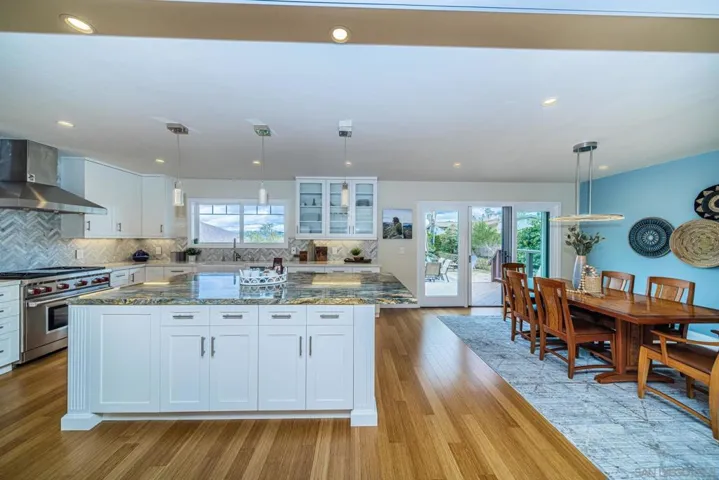1508 Laurel Rd, Oceanside, California 92054