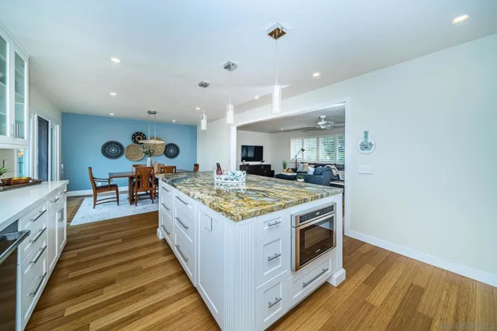 1508 Laurel Rd, Oceanside, California 92054