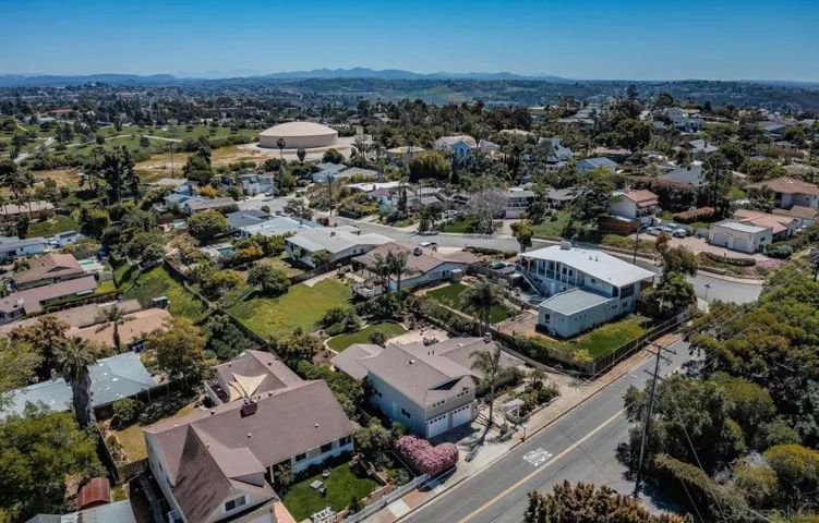 1508 Laurel Rd, Oceanside, California 92054