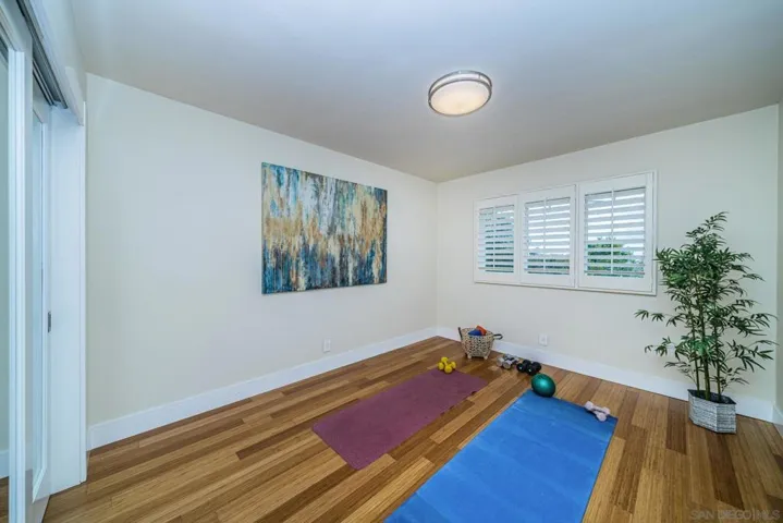 1508 Laurel Rd, Oceanside, California 92054