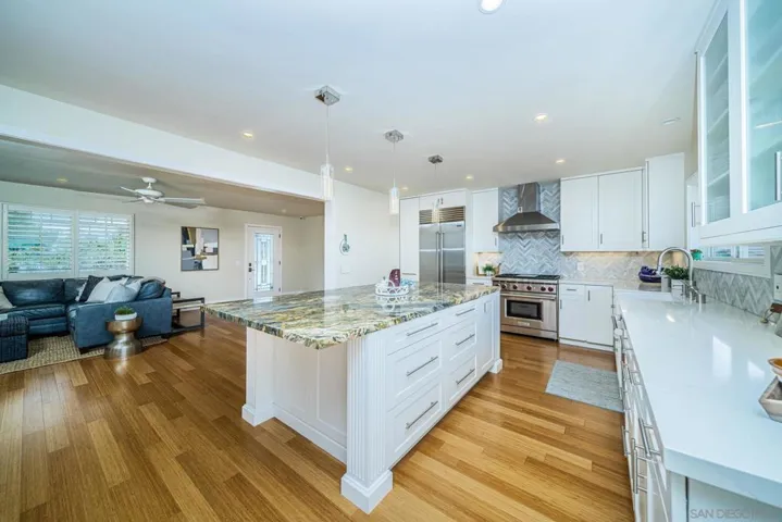 1508 Laurel Rd, Oceanside, California 92054